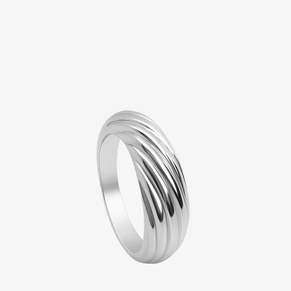 Chunky Dome Ring i sølvfarvet rustfrit stål.