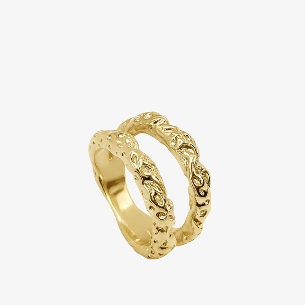 Dobbelt Chunky Ring i 18K guldbelagt rustfrit stål.